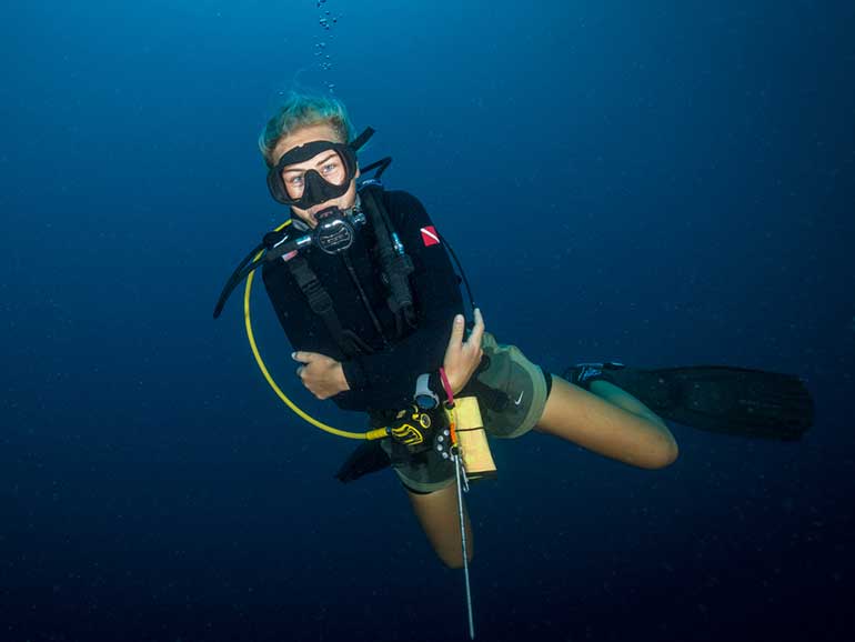 scuba junkie instructor